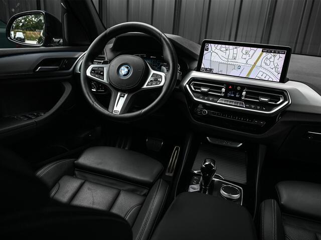 BMW X3 xDrive30e HIGH EXECUTIVE | M-SPORT | ACTIVE CRUISE | EL. TREKHAAK | CAMERA | VIRTUAL COCKPIT | LEDER | STOELVERWARMING | SHADOW LINE | FULL LED |