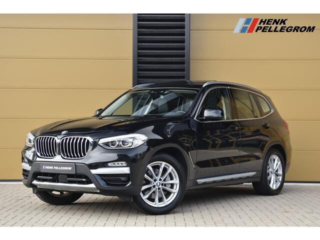 BMW X3 xDrive30i High Executive * Panoramadak * Trekhaak * Sportstoelen * Head-up * Camera *