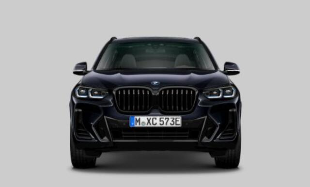 BMW X3 xDrive30e High Executive M Sport - Trekhaak - Panoramadak - Sportstoelen - Parking/Driving Assistant - Comfort Access - Head up - Active Protection - Hifi - Geluiddempende/Getinte Ruiten - Variable Sport Steering -