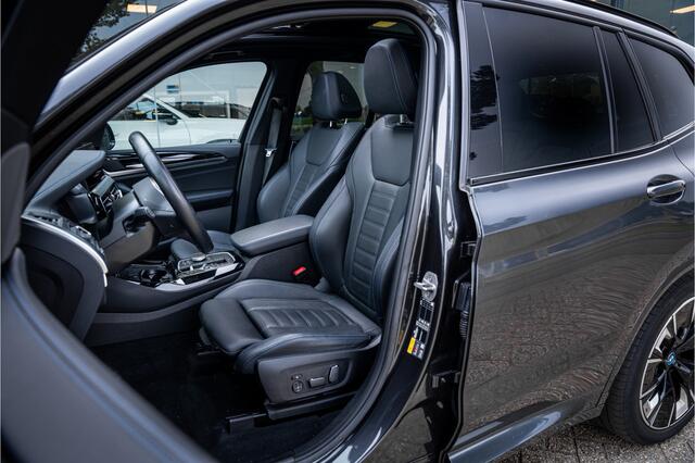 BMW X3 iX3 High Executive 80 kWh ** Panodak ** Trekhaak ** 20inch **
