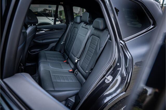 BMW X3 iX3 High Executive 80 kWh ** Panodak ** Trekhaak ** 20inch **