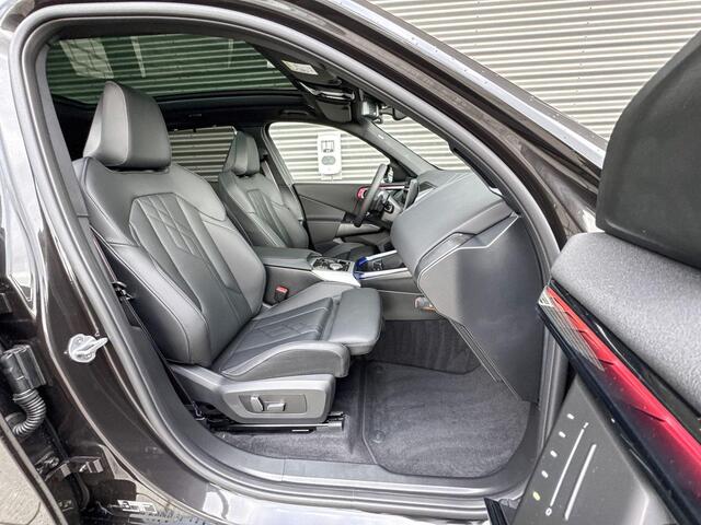BMW X3 30e xDrive M Sportpakket Pro / Professional Pack / Comfort Pack / Trekhaak / Panoramadak