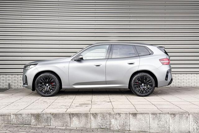 BMW X3 20 xDrive M Sportpakket / Comfort Access / Trekhaak / Achteruitrijcamera / 20 inch