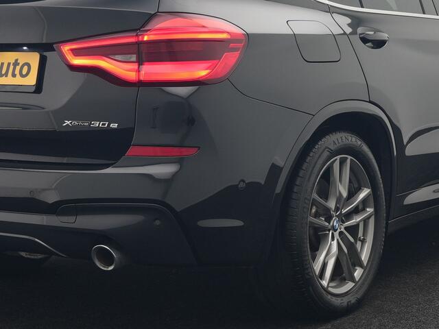 BMW X3 xDrive30e M Sport Plug In Hybrid 293pk Dealer O.H. PHEV | Trekhaak Af Fabriek | Adaptive Cruise | Camera | Apple Carplay | Lederen Sportstoelen Verwarmd | Sfeerverlichting | Navigatie |