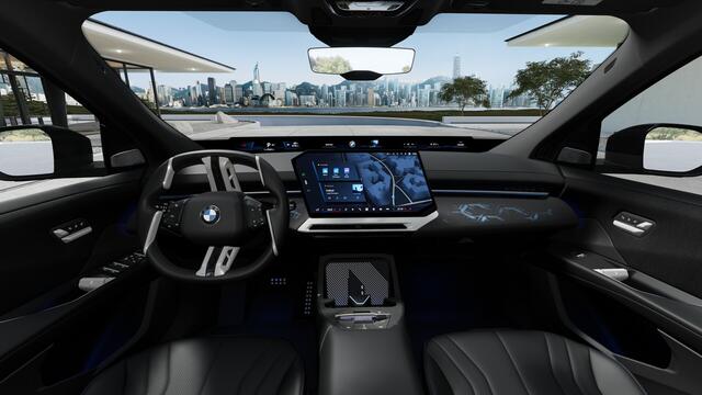 BMW X3 iX3 50 xDrive M Sport / Panoramadak / Multifunctionele Stoelen / Head-Up / Stoelverwarming