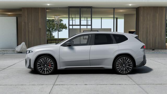 BMW X3 iX3 50 xDrive M Sport / Panoramadak / Trekhaak / M Sportstoelen / Parking Assistant Professional / Stuurverwarming / Head-Up