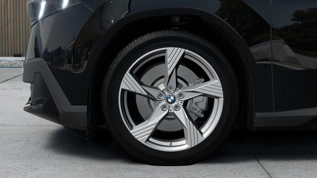 BMW X3 iX3 50 xDrive / Stoelverwarming / Driving Assistant Plus