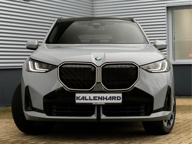BMW X3 30e xDrive M-Sport Pro - Pano - Trekhaak - ACC - Harman Kardon - Head-up