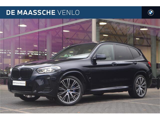 BMW X3 xDrive30e High Executive M Sport Automaat / Panoramadak / Sportstoelen / Achteruitrijcamera / Comfort Access / LED / Head-Up / Stoelverwarming / Live Cockpit professional