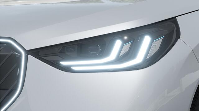 BMW X3 30e xDrive M Sport Automaat / Panoramadak / Trekhaak / Sportstoelen / Stoelventilatie / Comfort Access / Adaptieve LED / Parking Assistant Plus / Harman Kardon