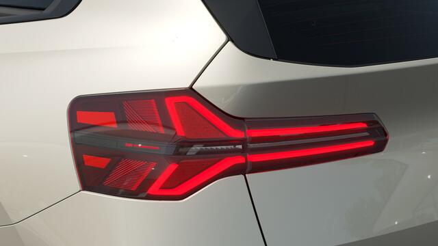 BMW X3 30e xDrive M Sport Automaat / Panoramadak / Trekhaak / Sportstoelen / Stoelventilatie / Comfort Access / Stoelverwarming / Adaptieve LED / Parking Assistant Plus / Harman Kardon