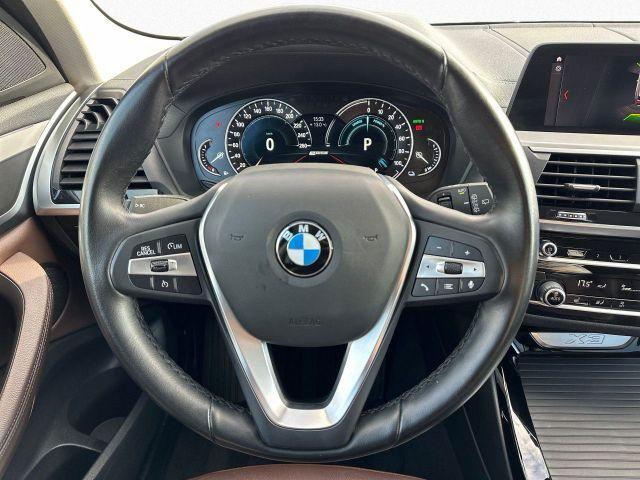 BMW X3 xDrive30e Luxury Line / Navi / DAB / Carplay / LED