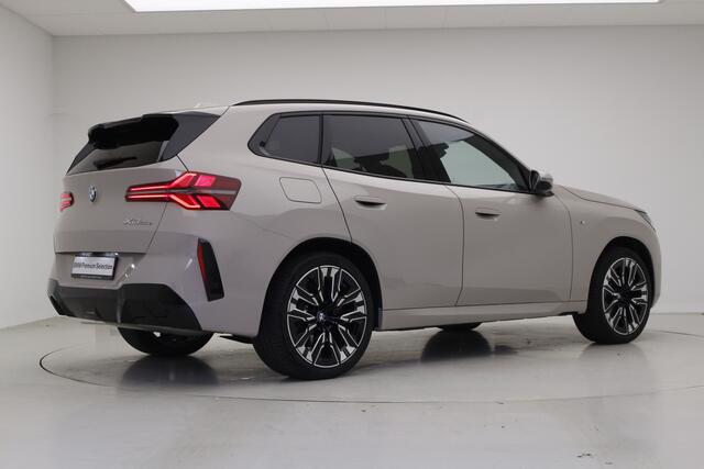 BMW X3 30e xDrive M-Sport Pro| Trekhaak | Panorama | Driving Ass. Plus Nu voor 75.895,-