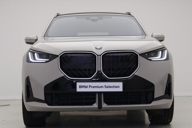 BMW X3 30e xDrive M-Sport Pro| Trekhaak | Panorama | Driving Ass. Plus Nu voor 75.895,-
