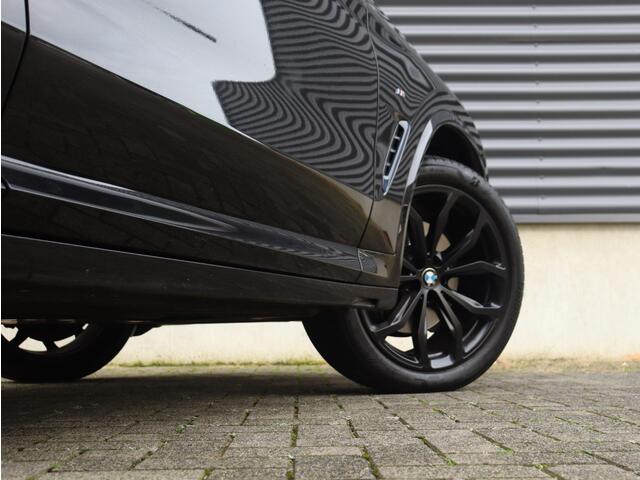 BMW X3 xDrive30i High Executive | M Sportpakket | Panodak | Driving Assistant Plus | Head-Up | Hi-Fi | Parking Assistant Plus | Adaptief Onderstel | Getint Glas | 20'' LMV