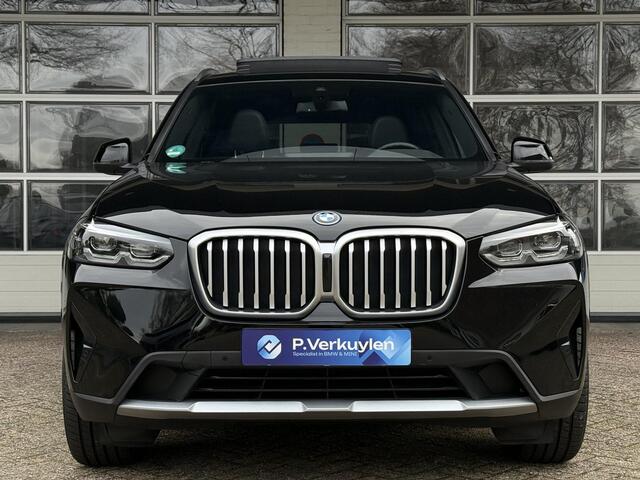 BMW X3 xDrive30e LCI | SPORTSTOELEN | LEDER | PANORAMADAK | CAMERA | BMW LIVE COCKPIT | 20 INCH LM VELGEN |
