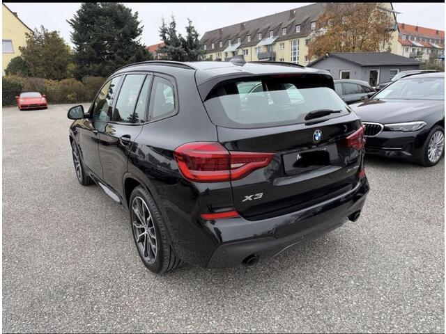 BMW X3 xDrive30e | M-Sport | HUD | Pano | Leder |