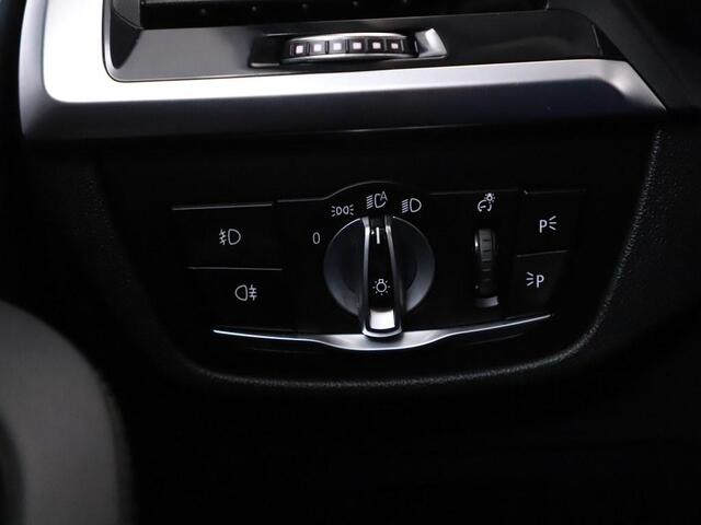 BMW X3 xDrive20i Aut. High Ex. Trekhaak/Leder/Camera/Ecc