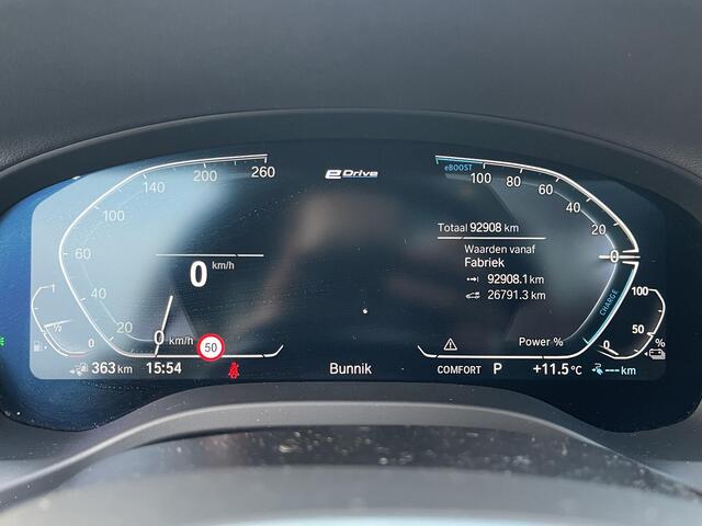 BMW X3 xDrive30e High Executive 19"/Leder + memory/Panoramadak/Harman Kardon/Trekhaak/Sport Steering/Stoelverwarming/Sfeerverlichting/360 Camera/Apple Carplay & Android Auto