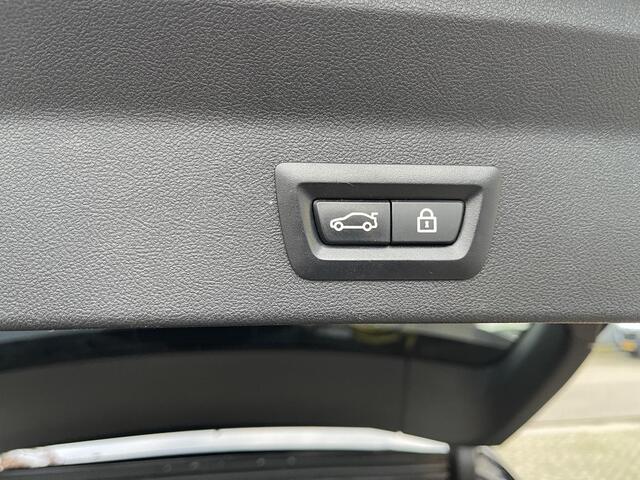 BMW X3 xDrive30e High Executive 19"/Leder + memory/Panoramadak/Harman Kardon/Trekhaak/Sport Steering/Stoelverwarming/Sfeerverlichting/360 Camera/Apple Carplay & Android Auto