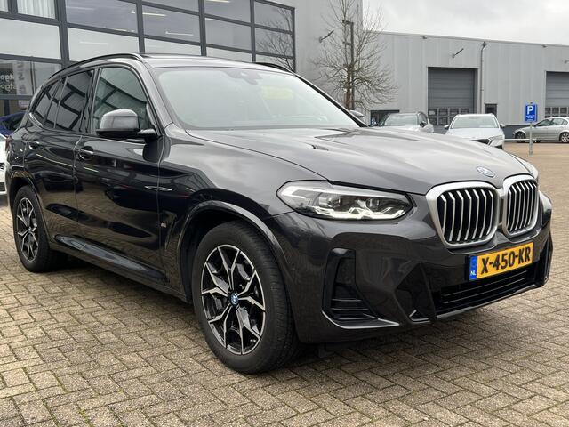 BMW X3 xDrive30e M-Sport Business Edition Plus Navigatie Panoramadak Elektrische Sportstoelen Leder Stoelverwarming Led Dab Getint Glas NL Auto 1e Eigenaar Plug In Hybride BTW