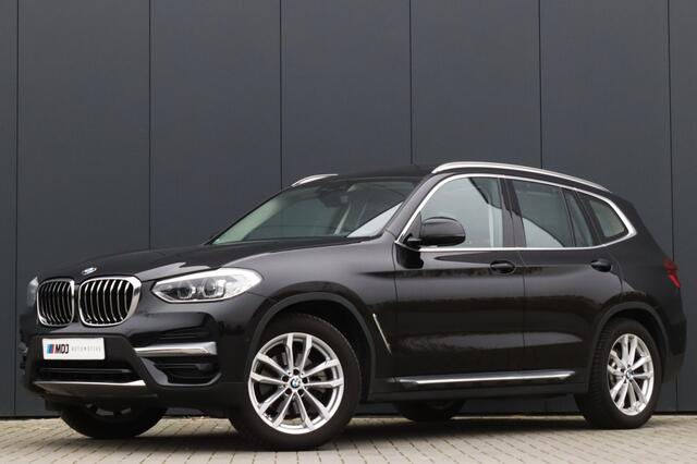 BMW X3 xDrive20i High Exe Luxury Line Pano Trekhaak Leder
