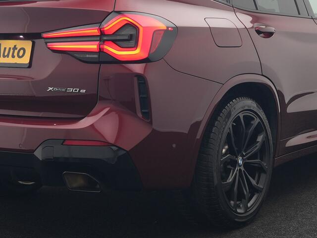 BMW X3 xDrive30e M Sport Plug In Hybrid 293pk Dealer O.H. PHEV | Trekhaak Af Fabriek | Panodak | Head Up | 360 Camera | Laser LED | 20"L.M | Lederen Sportstoelen Ventilatie & Memory | Sfeerverlichting | Stoelen & Stuur Verwarmd | Aventurinrot III M