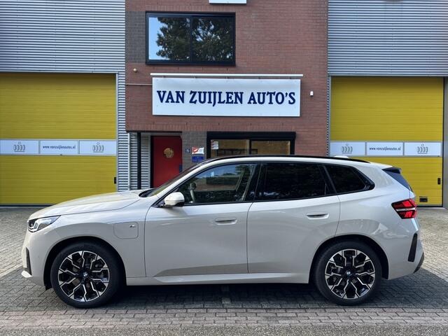 BMW X3 30e xDrive M-Sport Panorama Trekhaak Harman Memory 20"