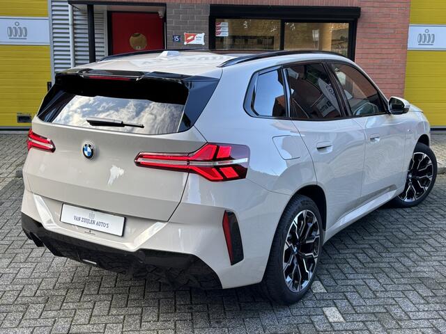 BMW X3 30e xDrive M-Sport Panorama Trekhaak Harman Memory 20"