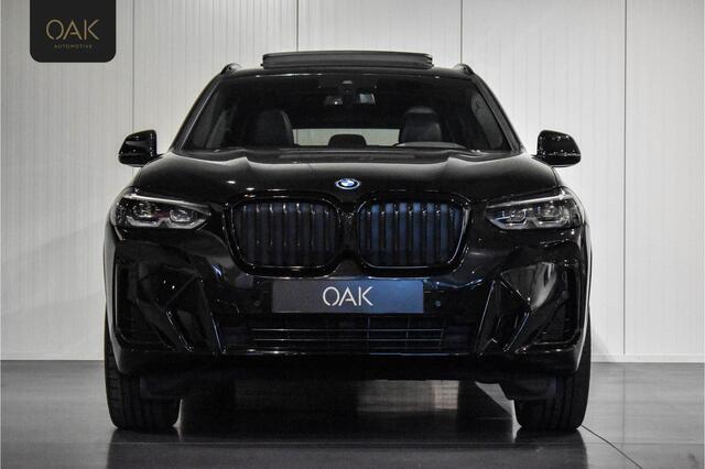 BMW X3 xDrive30e | M-Sport | Live Cockpit | Panorama | Leder | HiFi | Camera | 20"LM | Saphire Zwart