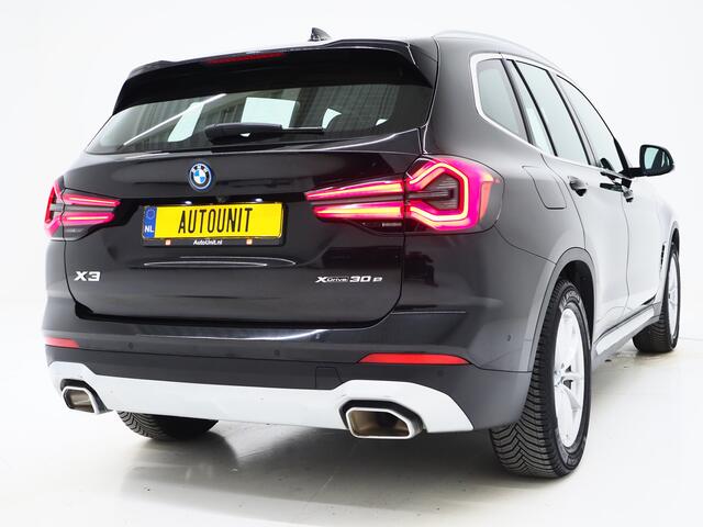 BMW X3 xDrive30e LCI 292PK | Leder | Sportstoelen | Zwarte Hemel | Camera | DAB | Carplay