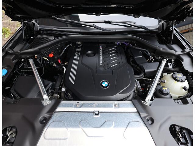 BMW X3 M40i xDrive M Sport | Laser | Sportstoelen | HUD | Pano | Harman/Kardon |