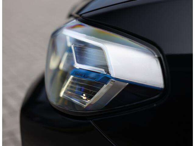 BMW X3 M40i xDrive M Sport | Laser | Sportstoelen | HUD | Pano | Harman/Kardon |