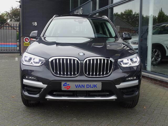 BMW X3 xDrive30e High Exe. X-Line Pano.Dak Elek.Trekhaak Driv.Ass.Plus Leder Head-up Ada.Onderstel HiFi 18"LM Velgen