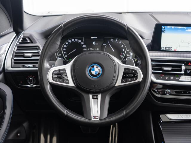 BMW X3 xDrive30e | M Sportpakket | M Sport Stoelen | Head-Up Display | Panoramadak | Stuurwielrand verwarmd | Comfort Access | Achteruitrijcamera | 21''