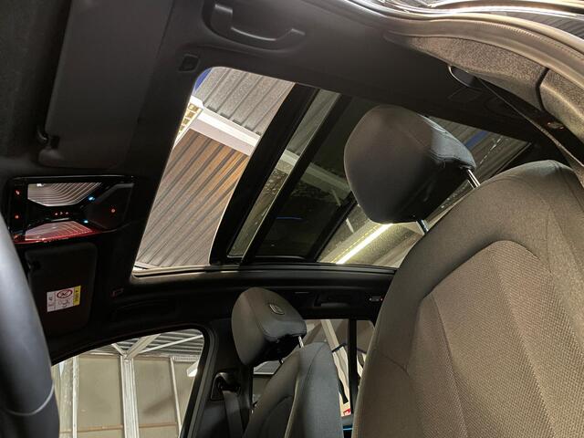 BMW X3 xDrive30e / Panorama / Navi / HUD / Keyless / Carplay / DAB