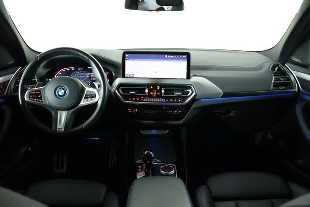 BMW X3 xDrive30e M-Sport / Panorama / Leder / HUD / Trekhaak / ACC / 360 Camera