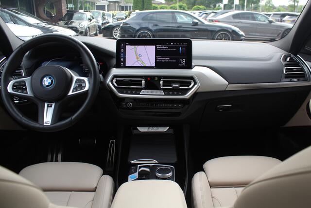 BMW X3 iX3 High Executive 80 kWh / Trekhaak / Panoramadak / 360Camera / Head-up / Laser LED / Harman Kardon / ACC / Keyless / Dodehoek / DAB