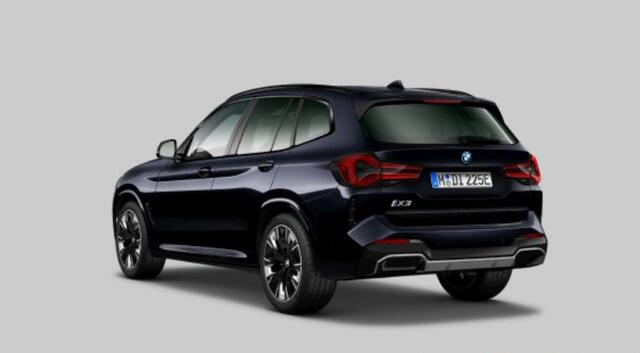 BMW X3 iX3 High Executive 80 kWh Sportstoelen - Elektrisch verwarmde voorstoelen - Getinte/Geluiddempende ruiten - Comfort Access - Driving Assistant Professional - Head up - Harman Kardon - Active Guard -