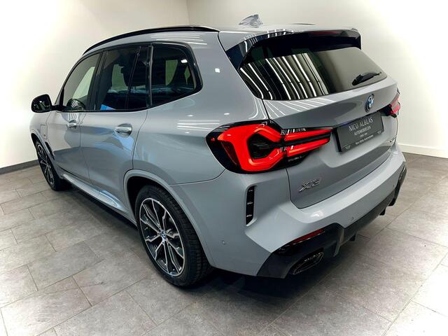 BMW X3 xDrive30e High Exe M-Sport Aerodynamics 2022 model