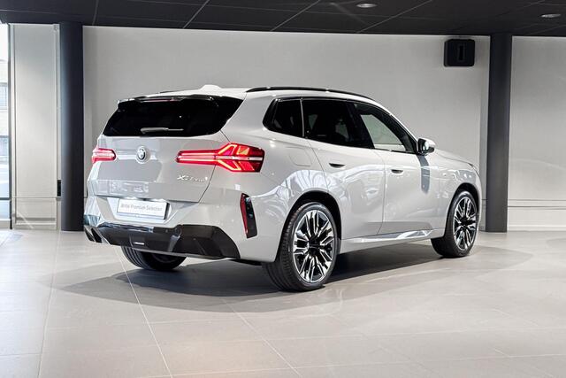 BMW X3 30e xDrive | M Sport | Glazen Panoramadak | Harman Kardon | Trekhaak |