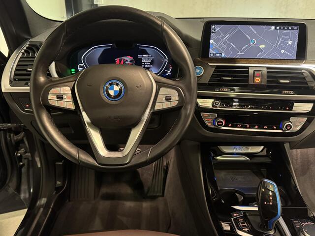 BMW X3 iX3 Executive 80 kWh | navi | leder | panorama | trekhaak | sfeer verlichting | SOH 95% |