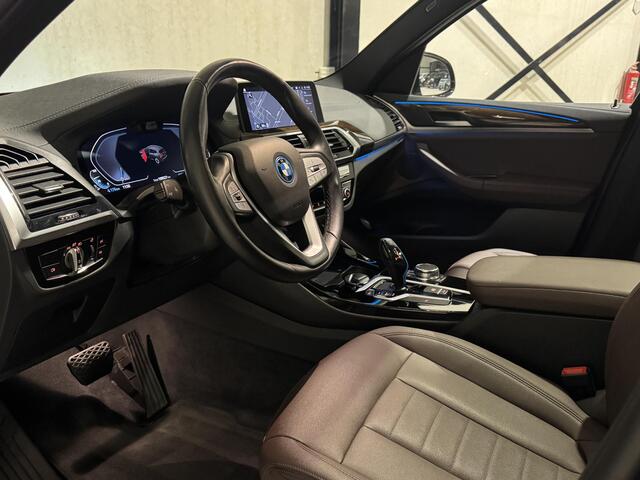 BMW X3 iX3 Executive 80 kWh | navi | leder | panorama | trekhaak | sfeer verlichting | SOH 95% |