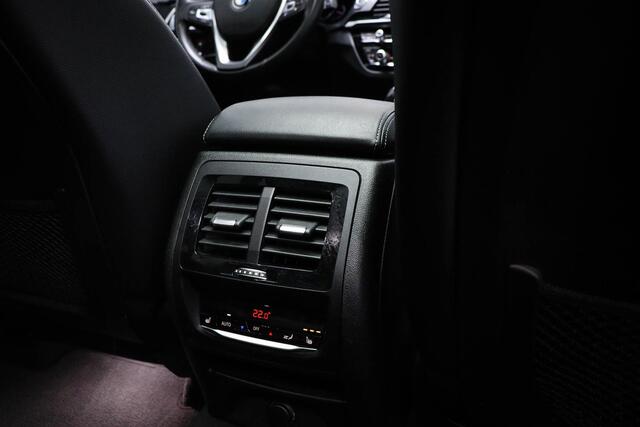 BMW X3 xDrive20i High Executive | PANORAMADAK | AUDIO MEDIA / XLINE- PACK | ACHTERBANKVERWARMING | DAB | APPLE | 20"