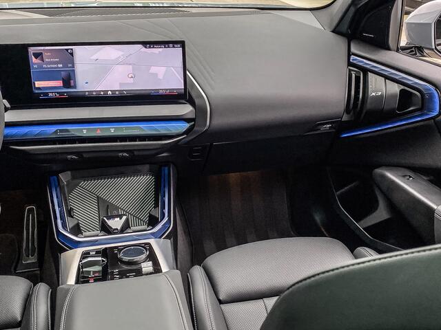 BMW X3 30e xDrive 299PK M-Sport | PANO | KEYLESS | ICONIC GLOW | RIJASSISTENT PLUS | HARMAN KARDON |