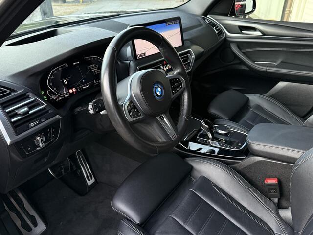 BMW X3 xDrive30e M SPORT | PANORAMA | TREKHAAK | HEAD UP | 21" LM VELGEN | SIDE ASSIST |