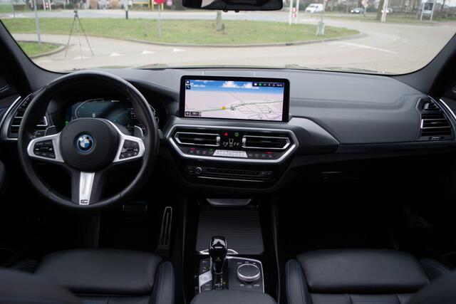 BMW X3 xDrive30e 293 PK High Executive M-Sport, Kuipstoelen, H/K Sound, Panoramadak, Adap. Cruise Control