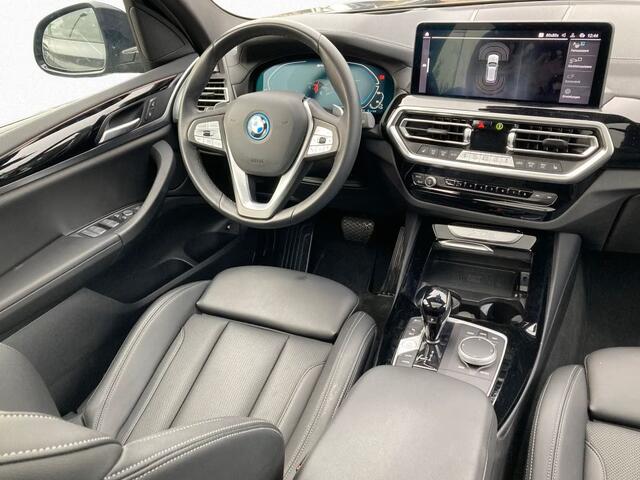 BMW X3 xDrive30e ** LASER, LEDER, PANORAMA, TREKH, HuD, AKOUSTIC GLAS, 20-inch LMV ** 1e EIG - UNFALLFREI ** ** INFORMEER OOK NAAR ONZE AANTREKKELIJKE FINANCIAL-LEASE TARIEVEN **