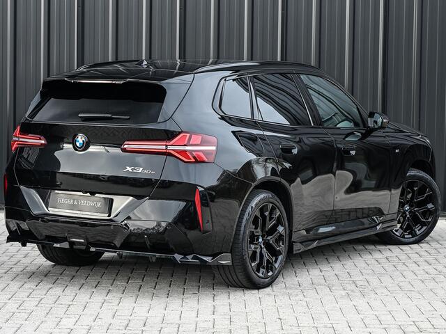 BMW X3 30e xDrive 300pk M-Sport | Panorama dak | Sport stoelen | Driving Assistant Plus | Dab+ | Harman/Kardon | Adaptive Led | Head-Up | 360 Camera | Comfort Access | Ambiance Interieur | Iconic Glow