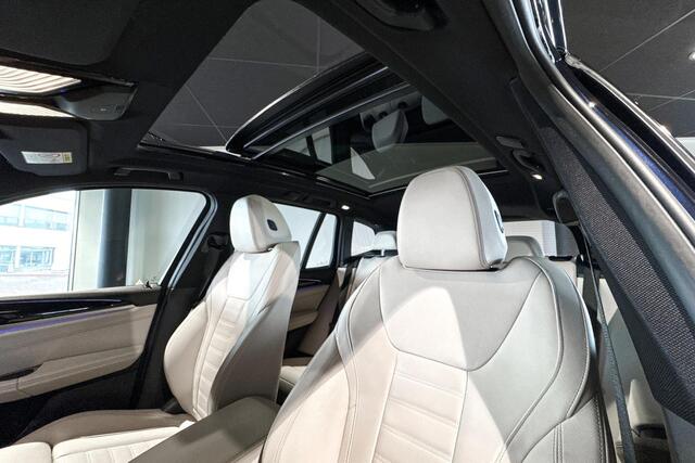 BMW X3 xDrive20i High Executive Edition | M Sport | Glazen Panoramadak | Stoelverwarming | Trekhaak |